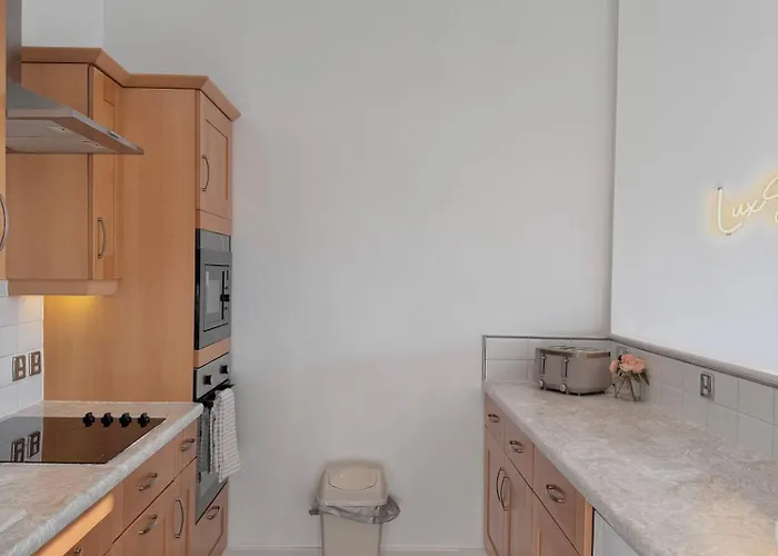 2 Bedroom For Long *