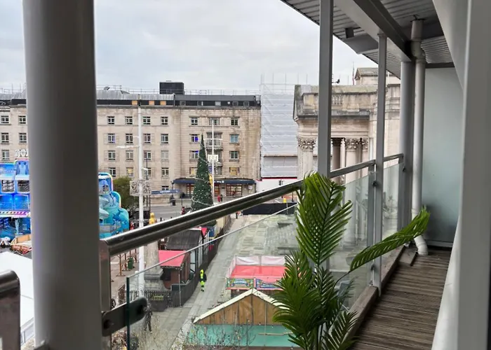 2 Bedroom For Long Apartman Leeds