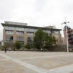 2 Bedroom For Long Leeds (West Yorkshire)