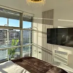 2 Bedroom For Long Апартаменти Лідс