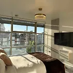 2 Bedroom For Long Апартаменти
