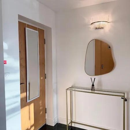 2 Bedroom For Long Апартаменти