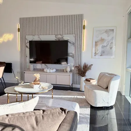 شقة 2 Bedroom For Long ليدز