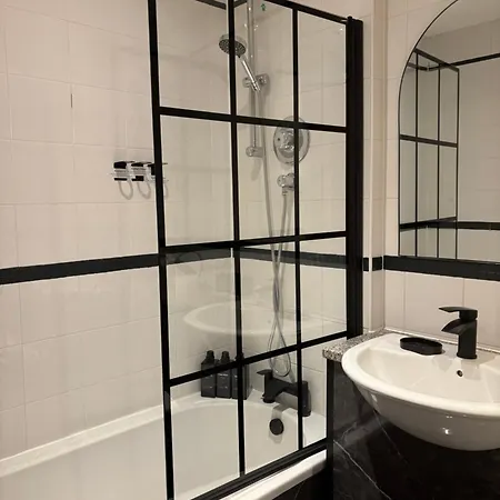2 Bedroom For Long