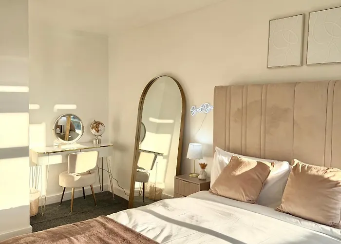 2 Bedroom For Long 公寓 *