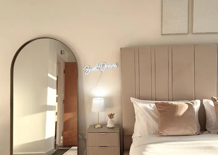 Апартаменти 2 Bedroom For Long