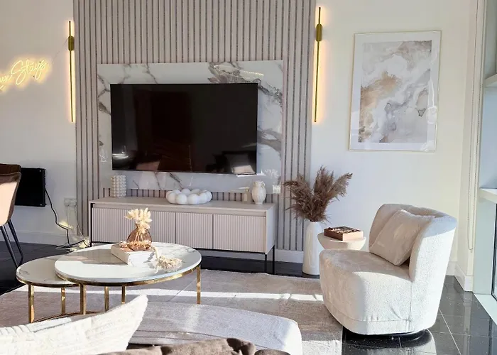 Апартаменти 2 Bedroom For Long Лідс